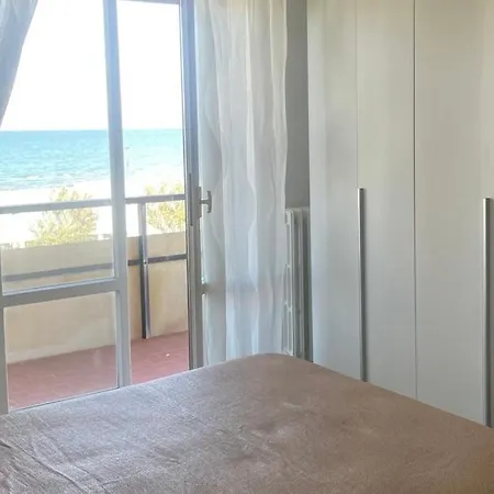 Se141 Comodo Bilocale Fronte Mare Lejlighed